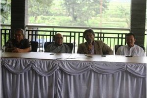 Jumpa pers Unuku di RM Famboyan